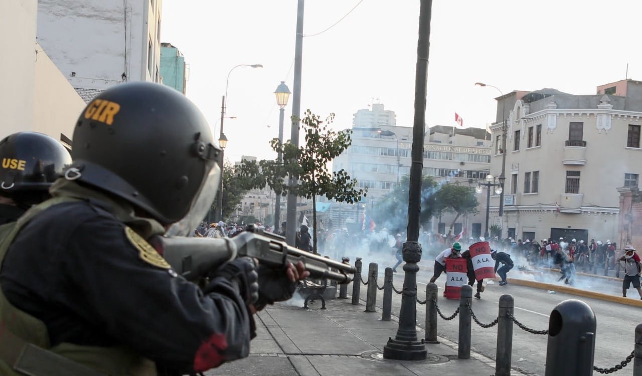 Dina Boluarte ha calificado de "muy buena" la tarea de las autoridades peruanas para contener a los manifestantes