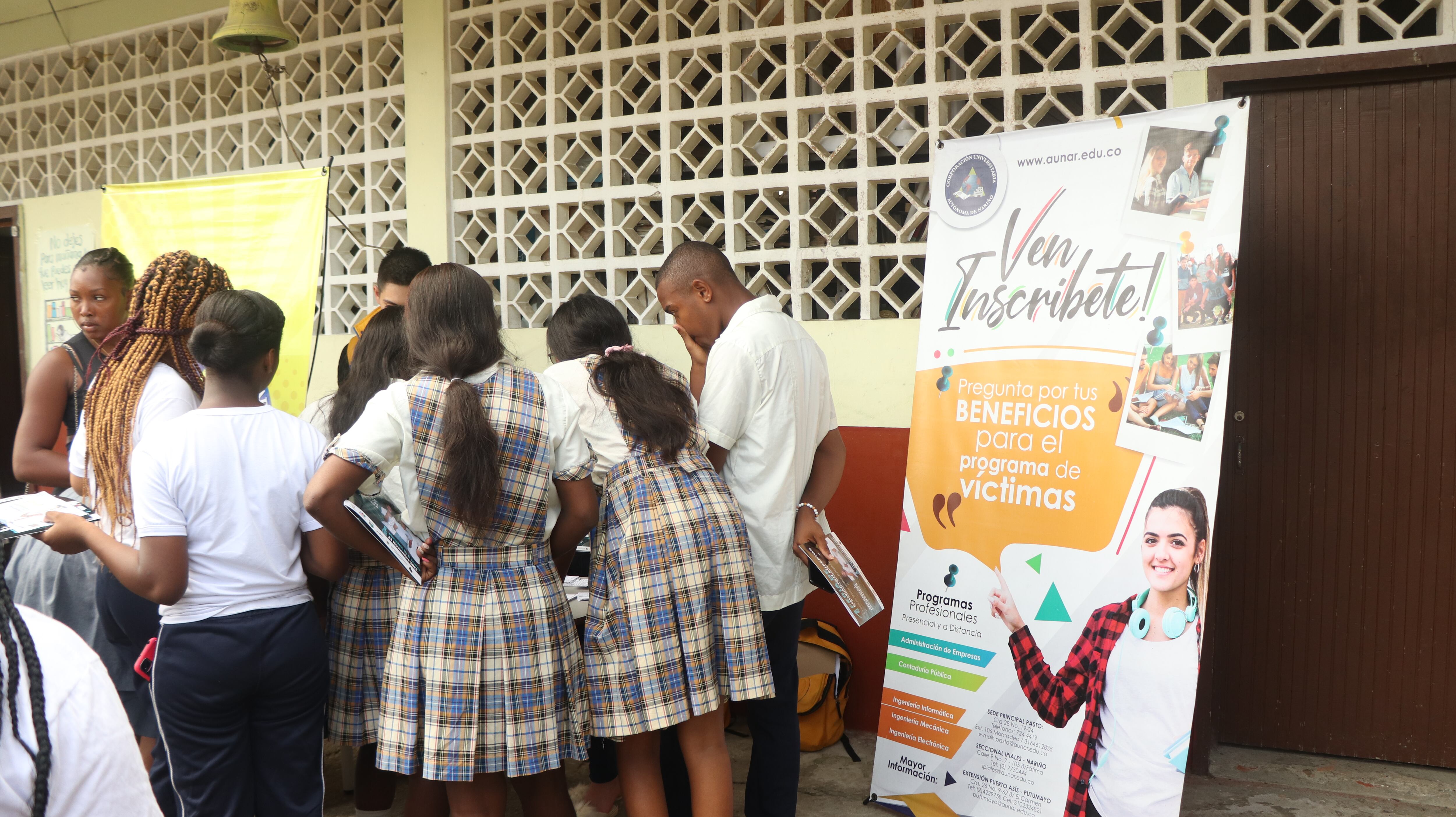 En el municipio de El Charco se avanza en la construcción de 10 aulas veredales.