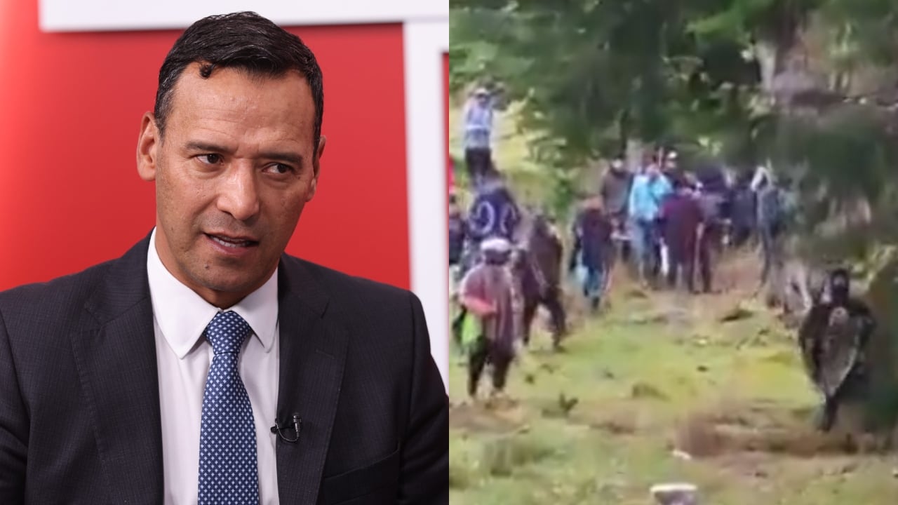 Al costado izquierdo de la imagen, el ministro de Defensa, Pedro Sánchez.
