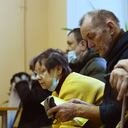 Sin techo vacunándose en Rusia. (Photo by Olga MALTSEVA / AFP)