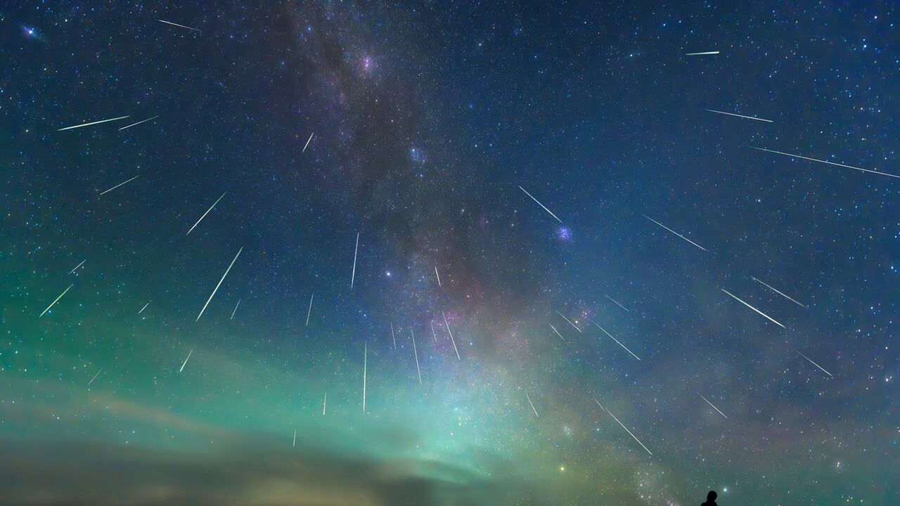 La Tierra volverá a encontrarse con los restos del cometa Giacobini-Zinner, generando una de las lluvias de meteoros más esperadas del mes.
