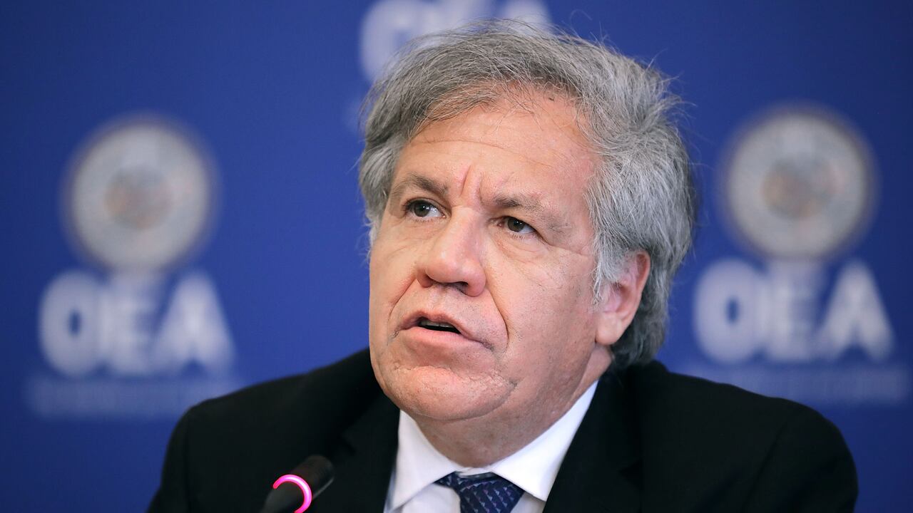El secretario General, Luis Almagro, sostuvo una rueda de prensa un día antes del inicio de la Asamblea General de la OEA.