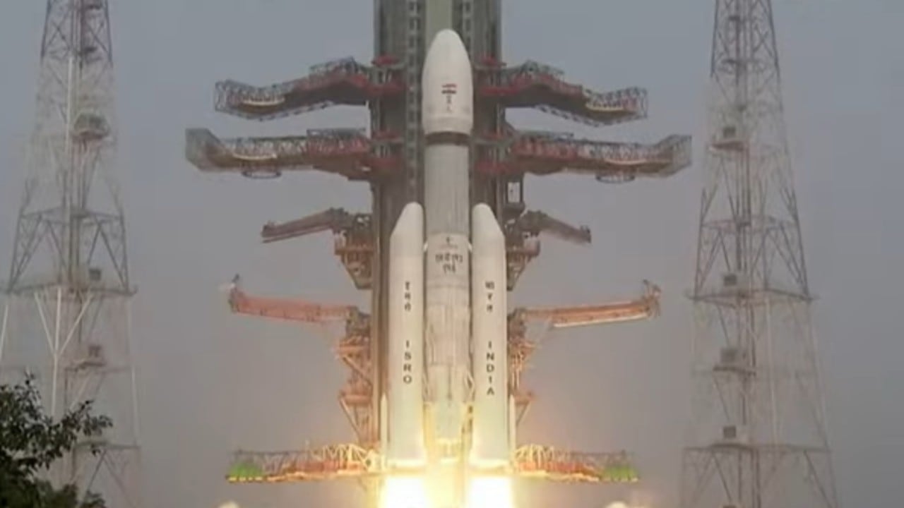 Agencia espacial de India lanzó su satélite más pesado.