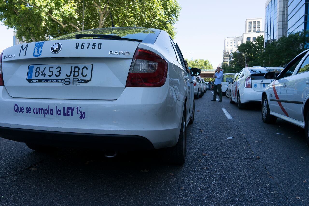 En España, las matrículas o placas no pueden contener ciertas letras.
