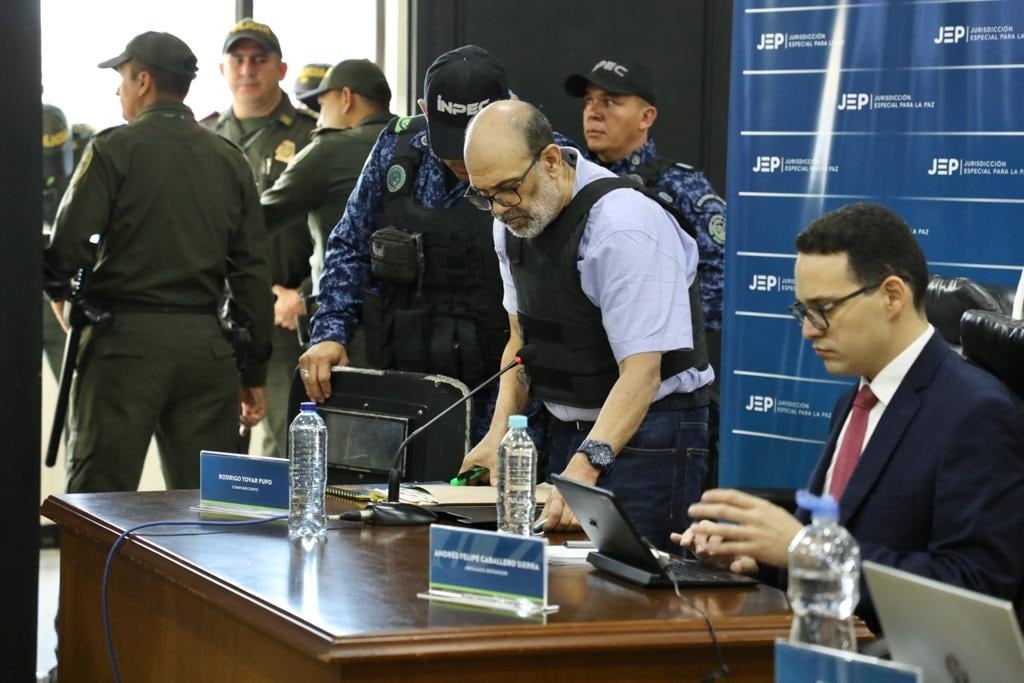 El excomandante paramilitar, Rodrigo Tovar Pupo, alias Jorge 40, se presentó ante la JEP.