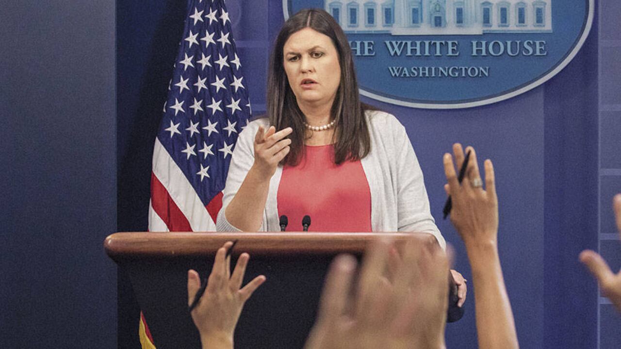 Por su displicencia hacia los periodistas, Sarah Huckabee Sanders se ganó el apodo de “el monstruo de los medios”. Acá en una rueda de prensa en la Casa Blanca.