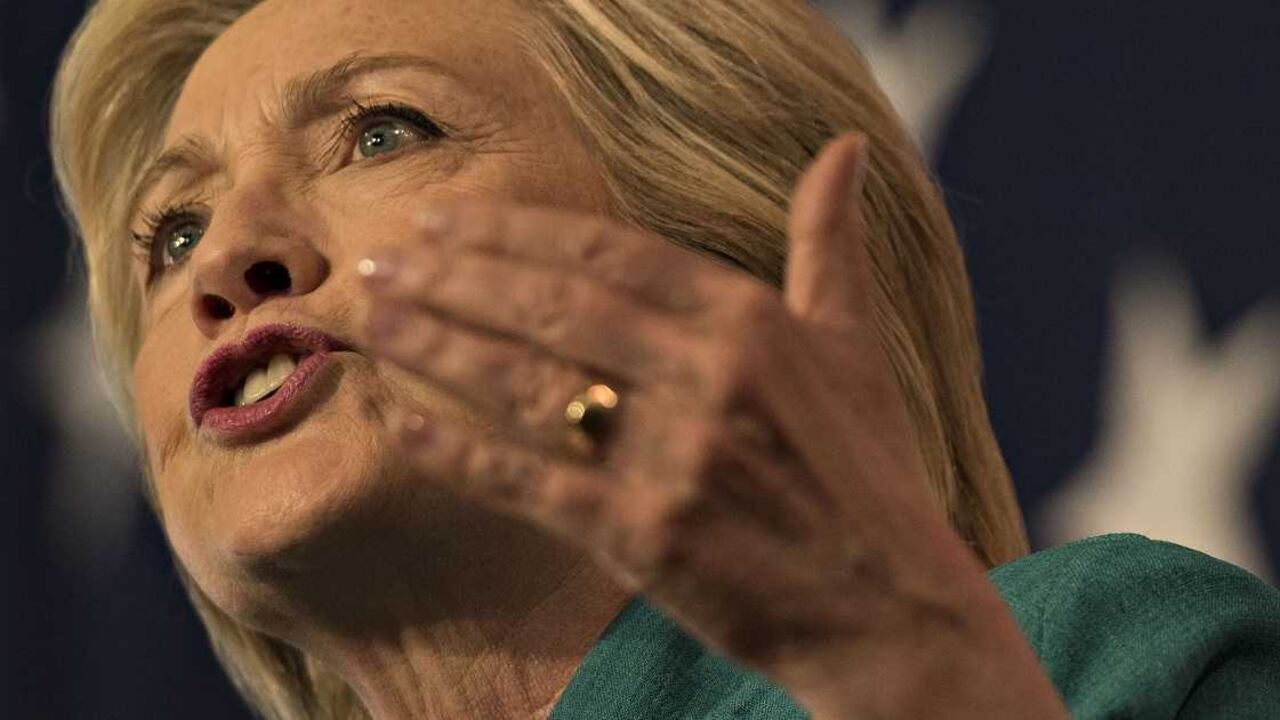 Hillary sale buscando a los sectores más progresistas