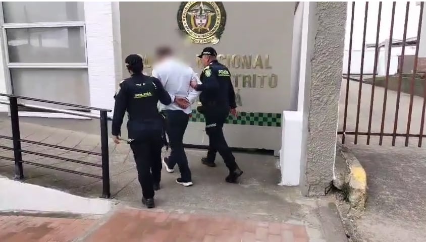 La Policía Nacional capturó en el municipio de Manta, Cundinamarca a José Joaquín Dueñas Moreno.