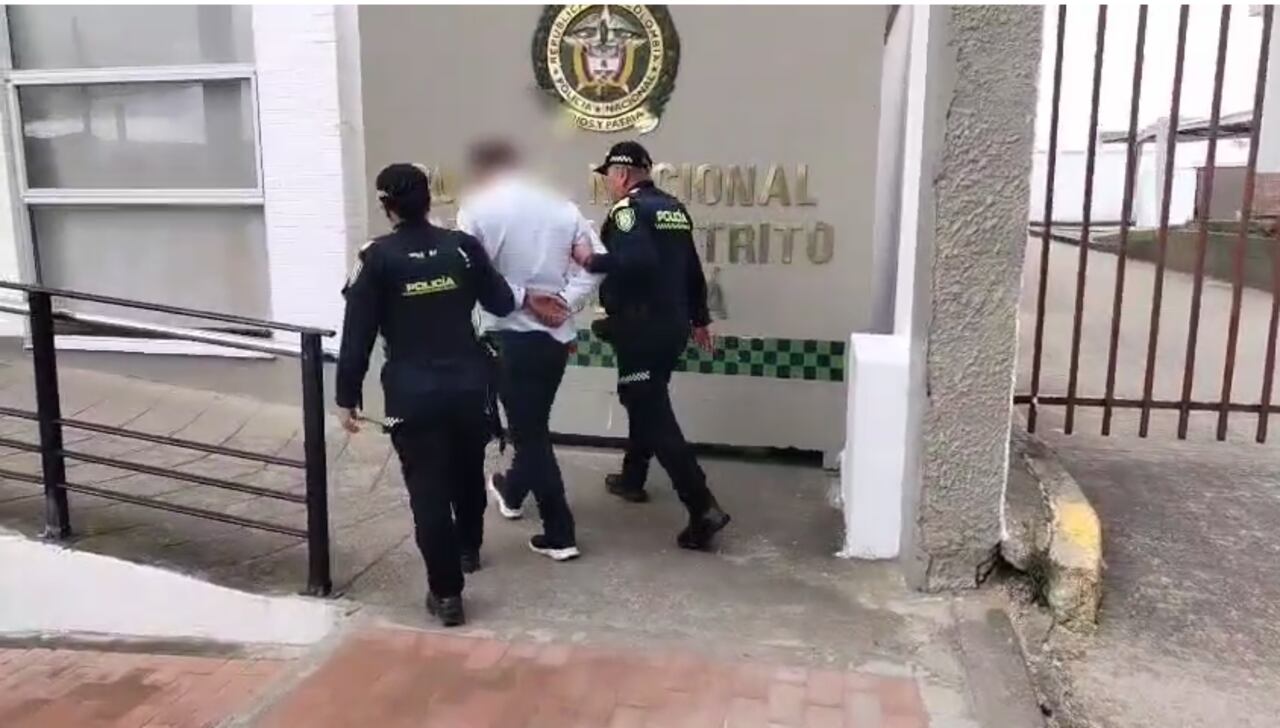 La Policía Nacional capturó en el municipio de Manta, Cundinamarca a José Joaquín Dueñas Moreno.
