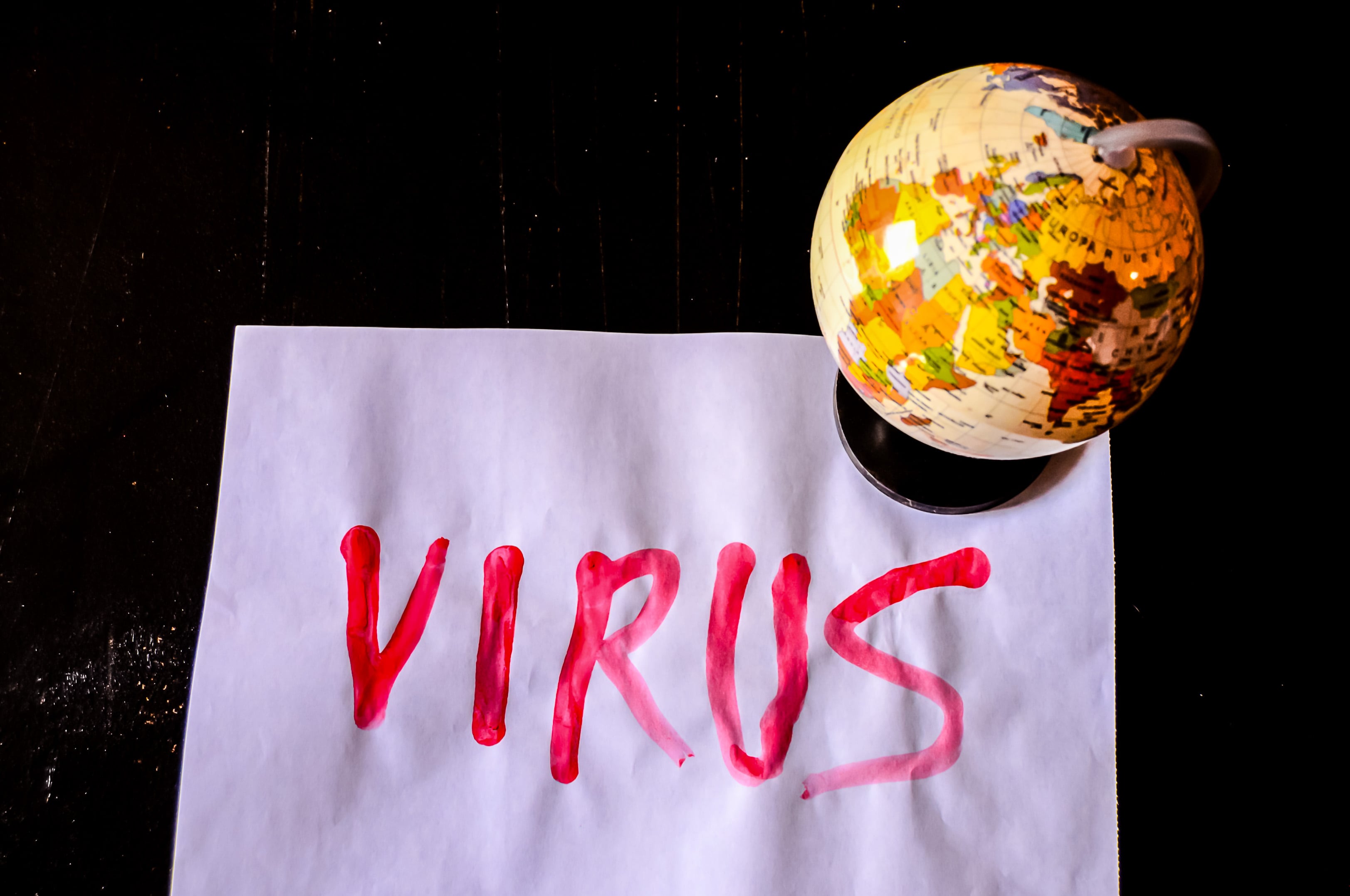 Autoridades sanitarias internacionales investigan un caso de ébola en un ciudadano estadounidense expuesto durante un brote en África central, mientras se refuerzan las medidas de control y vigilancia epidemiológica.