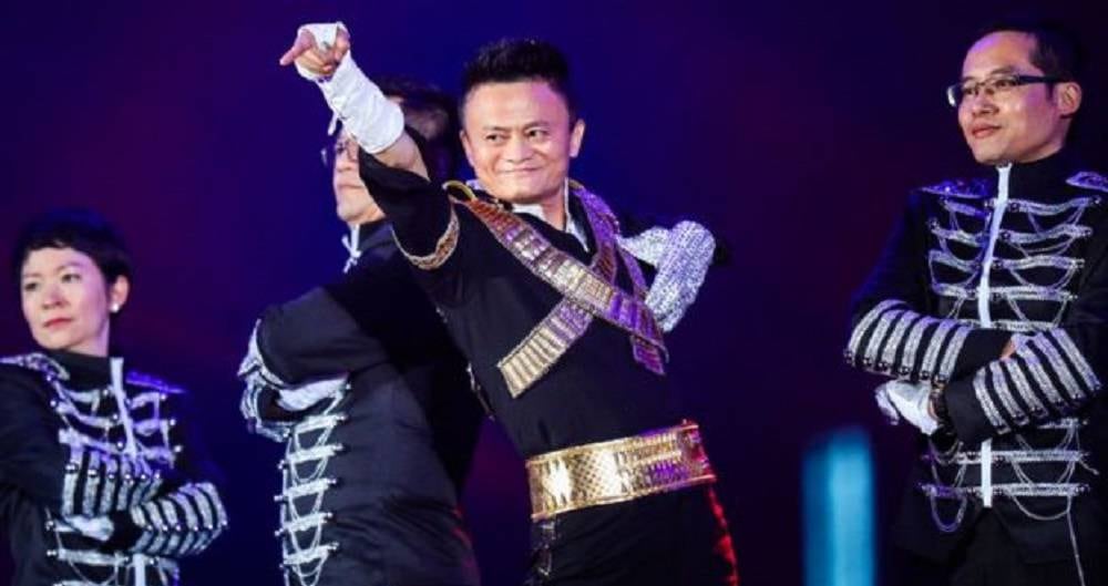 Jack Ma se disfraza de Michael Jackson. Getty