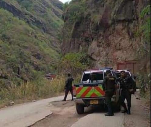 SEMANA conoció en exclusiva la última foto con vida de los policías que fueron atacados en el Huila.