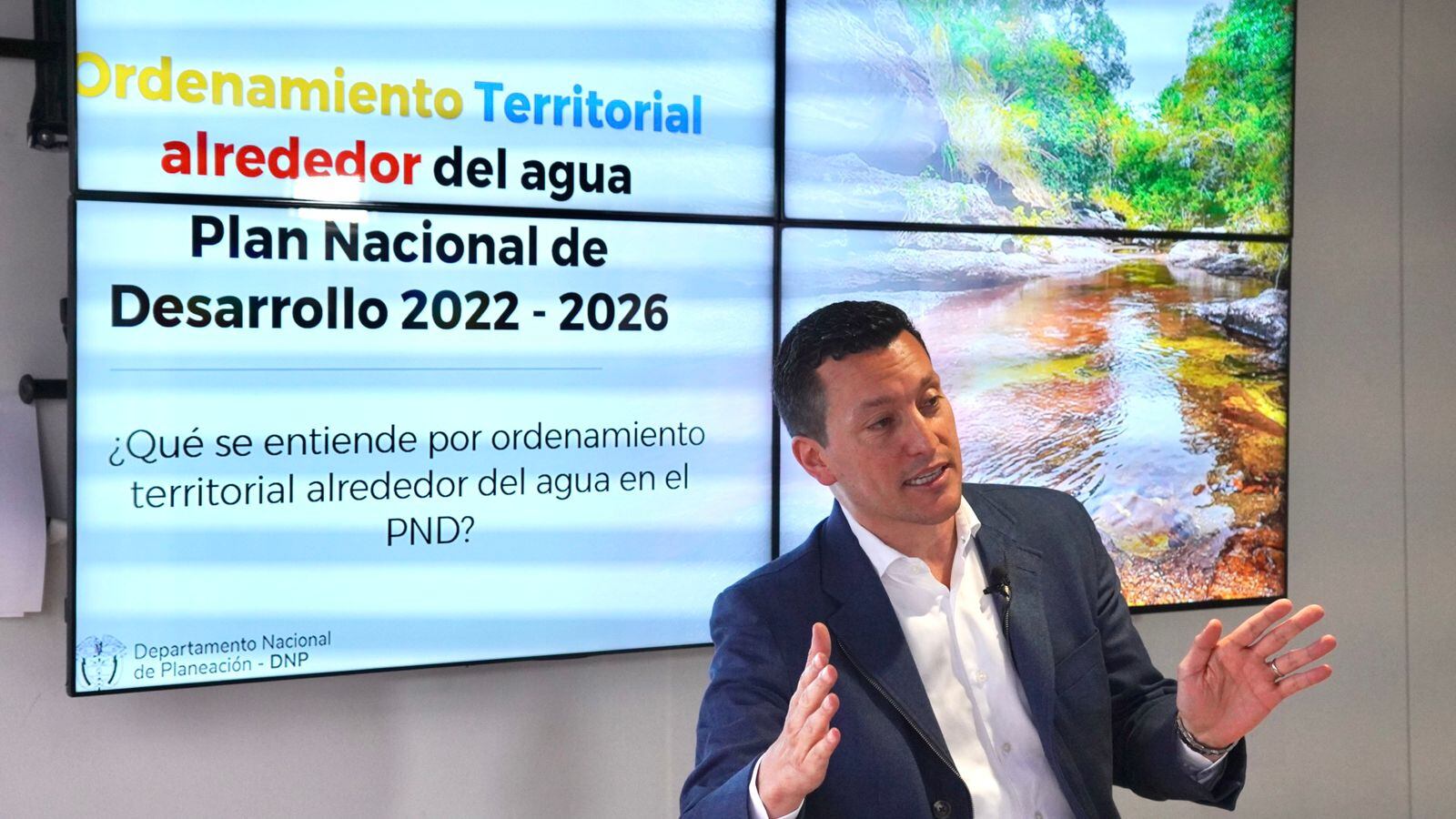 la Ley 388 de 1997, pide a los municipios la protección del medio ambiente y los ecosistemas, el ciclo del agua, y los recursos naturales
