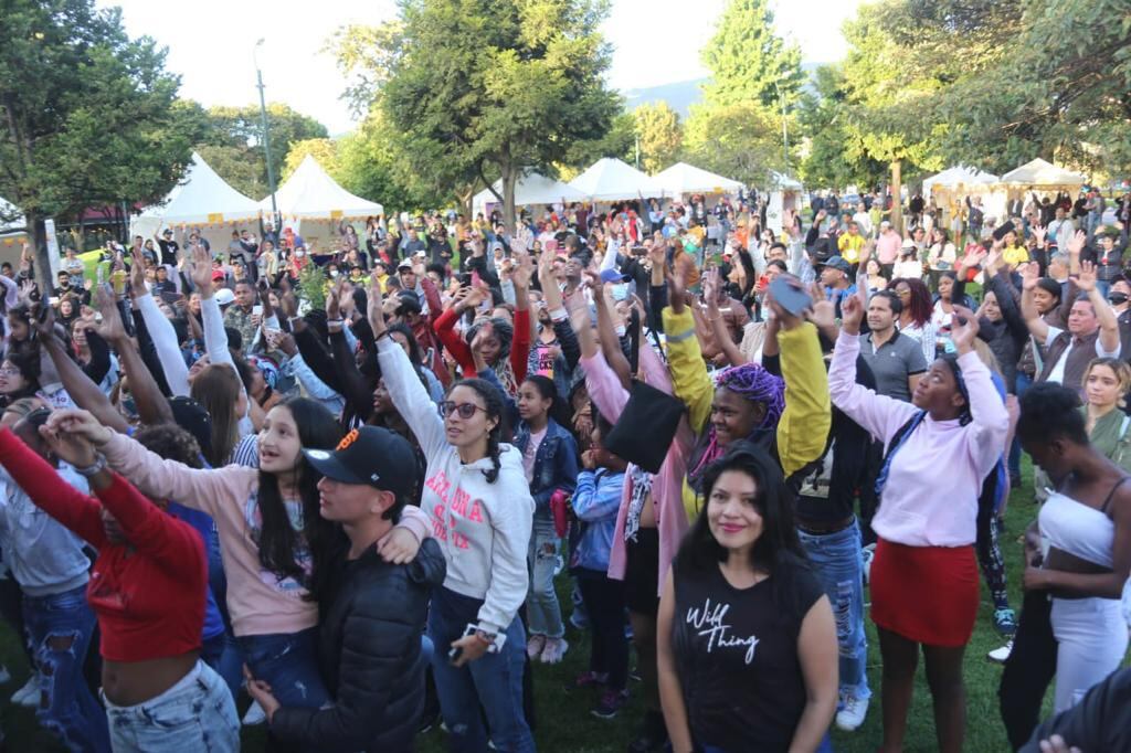 En el Gospel Feste estarán Alex Campos (Premio Grammy Latino), Año Cero de Argentina, Gilberto Daza (nominado al Grammy latino) y Sara Borraez, entre otros.