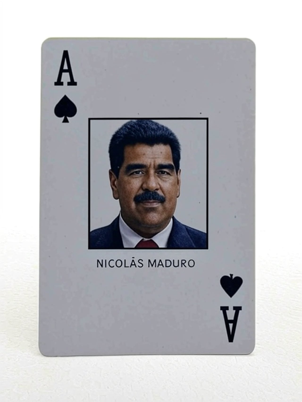 Carta de Nicolás Maduro en el as de picas