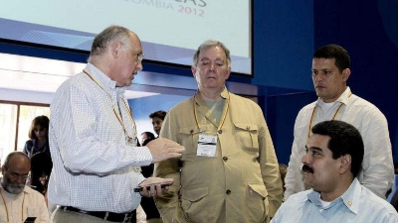 Los cancilleres de Venezuela, Nicolás Maduro (der), y de Argentina, Héctor Timerman (izq).