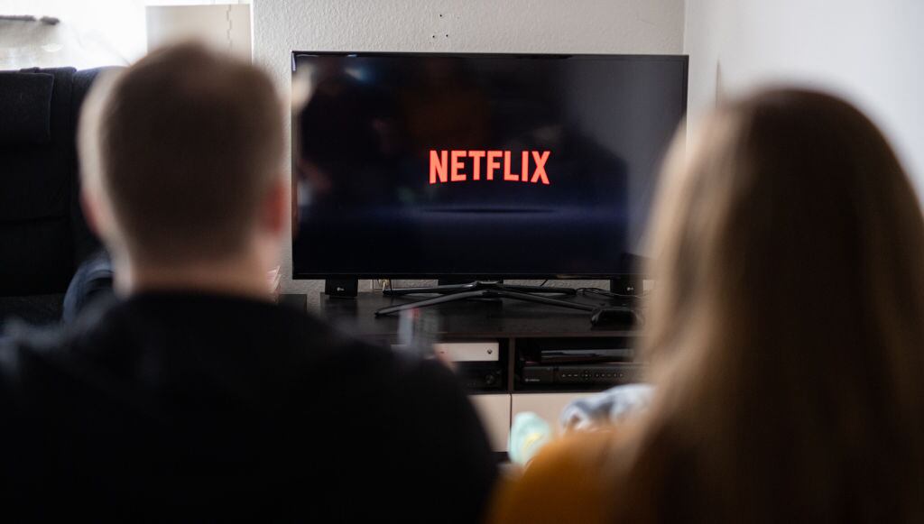 Vea Netflix en su televisión con entrada análoga