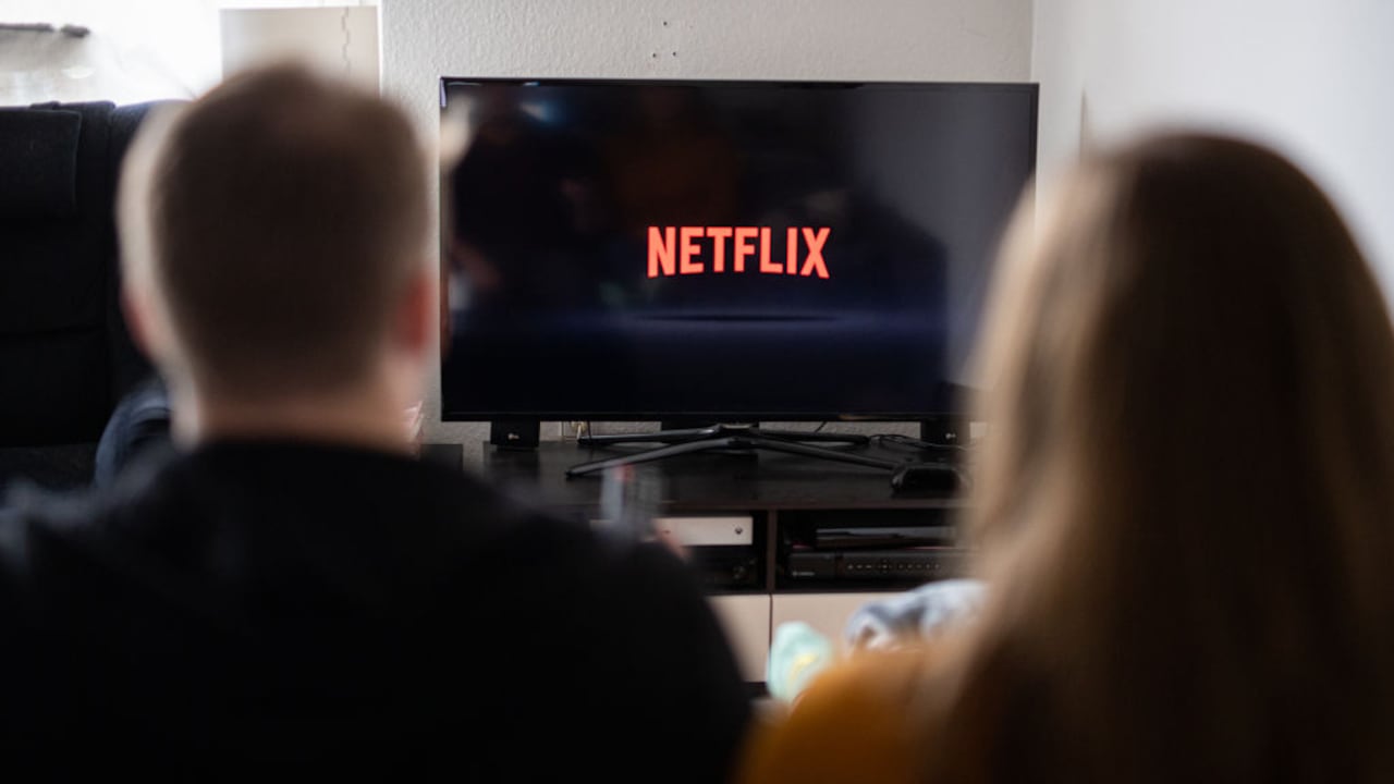 Con el fin de octubre, Netflix dejará de ofrecer su aplicación en diversos modelos de SmartTV, lo que obliga a los propietarios a considerar alternativas para continuar disfrutando del contenido.