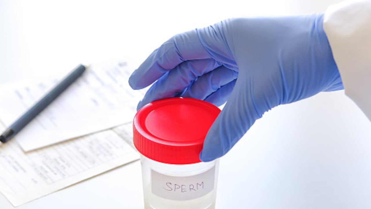 El hombre creó un grupo de Facebook en donde ha logrado contactar a varias familias de los niños.