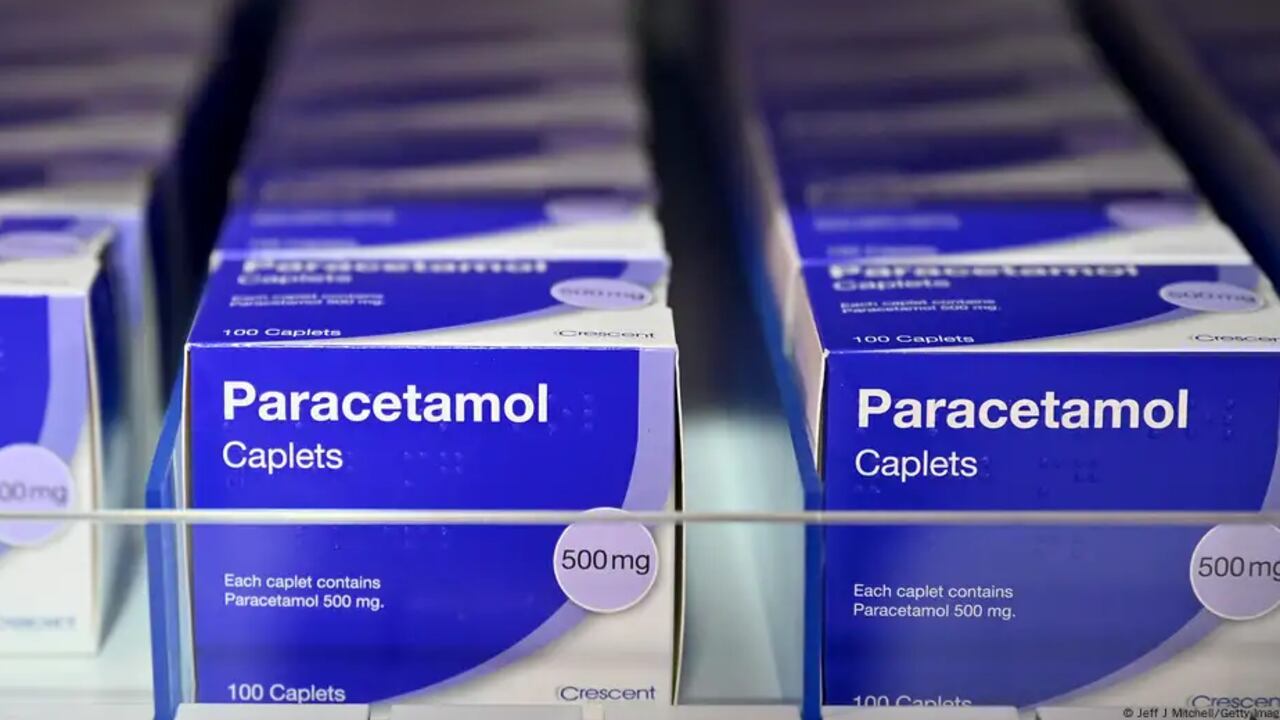 Wallace y su equipo lograron provocar de manera natural, dentro de una bacteria Escherichia coli viva, lo que hasta ahora solo se había observado en tubos de ensayo.