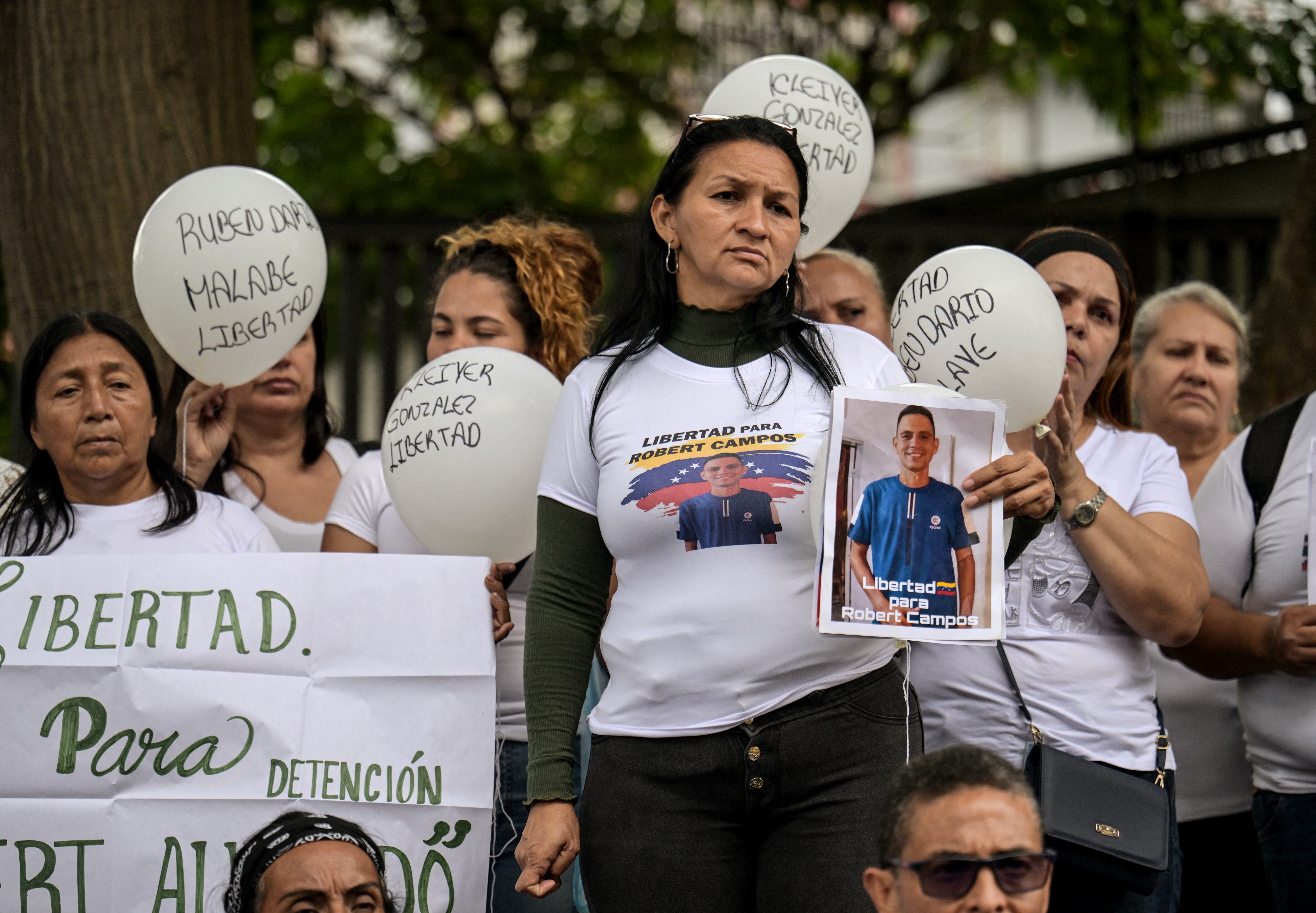 Madres de prisioneros políticos en Venezuela protestan