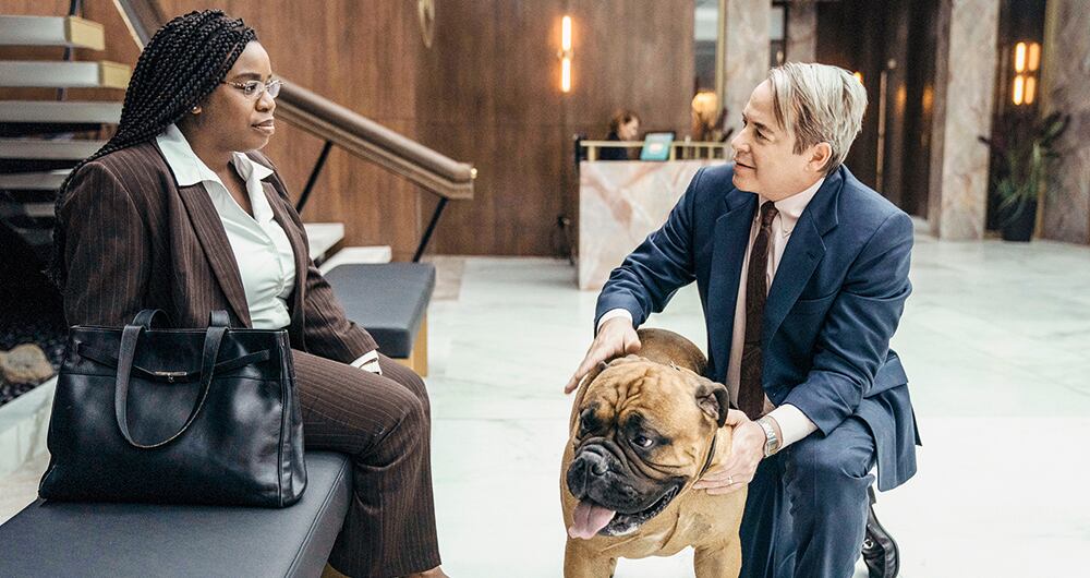 'Painkiller' demuestra las terribles consecuencias sociales de la ambición, codicia y poder de las empresas farmacéuticas.