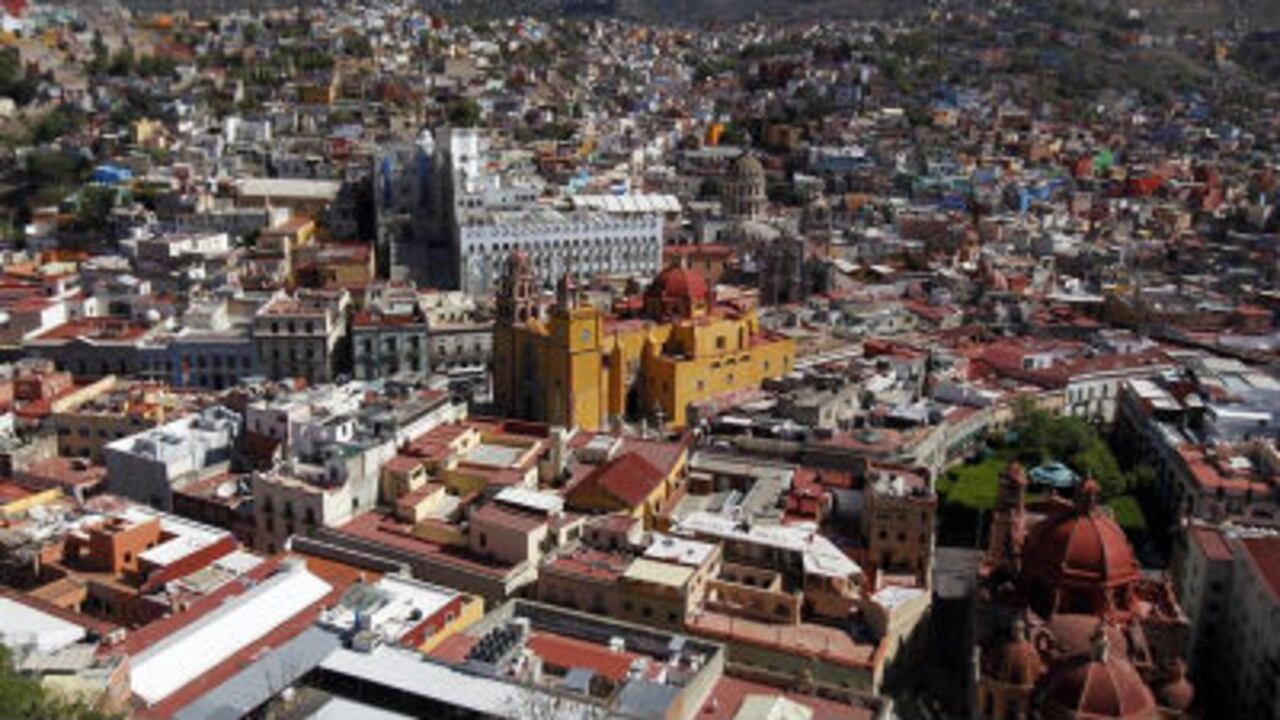 Vista general de la ciudad mexicana de Guanajuato a donde llegará Papa Benedicto XVI el próximo sábado 24.