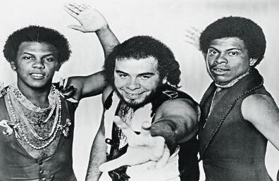 Joe Arroyo junto a Fruko y Manyoma. Junto a ellos grabó grandes éxitos de la salsa como "Manyoma", "El árbol", "El caminante" y "Tania".