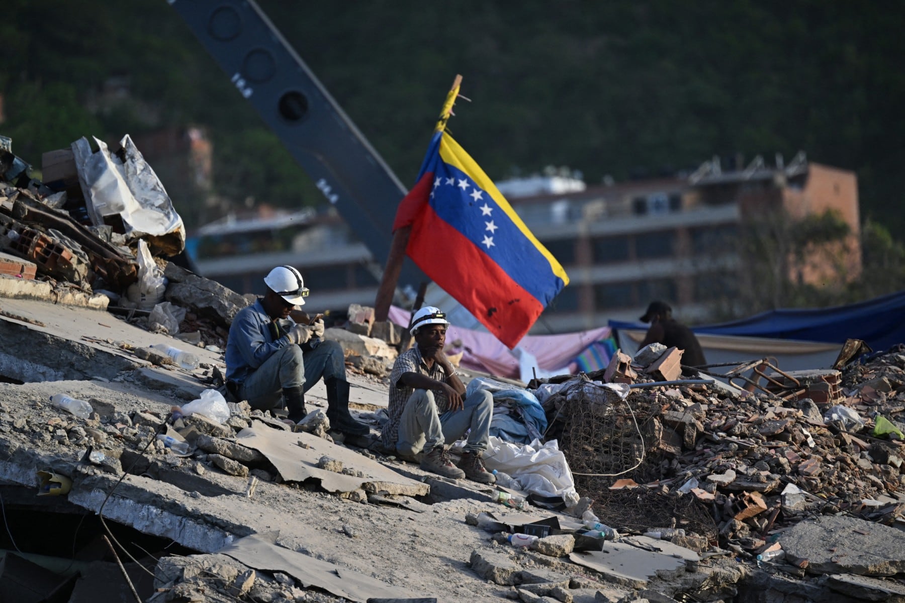 Los daños de los terremotos podrían extenderse más allá de las zonas afectadas, según expertos.