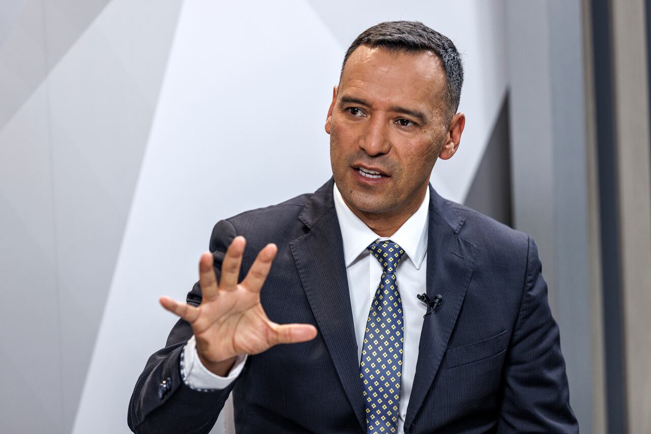 Pedro Sánchez General (R) Ministro de Defensa de Colombia