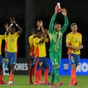 Selección Colombia saluda a sus hinchas tras el empate contra Argentina