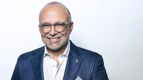 Manuel Abud asumió el cargo de CEO de La Academia Latina de la Grabación en agosto de 2021, tras unirse a la organización en 2019 como Chief Operating Officer