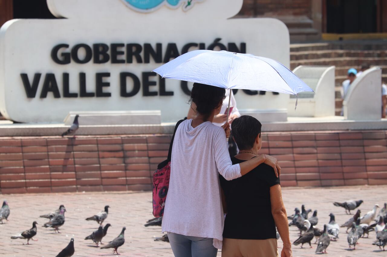 OLA DE CALOR EN CALI CON TEMPERATURAS QUE SUPERAN LOS 32 GRAOD SCENTÍGRADOS Y ALTA RADIACIÓN SOLAR