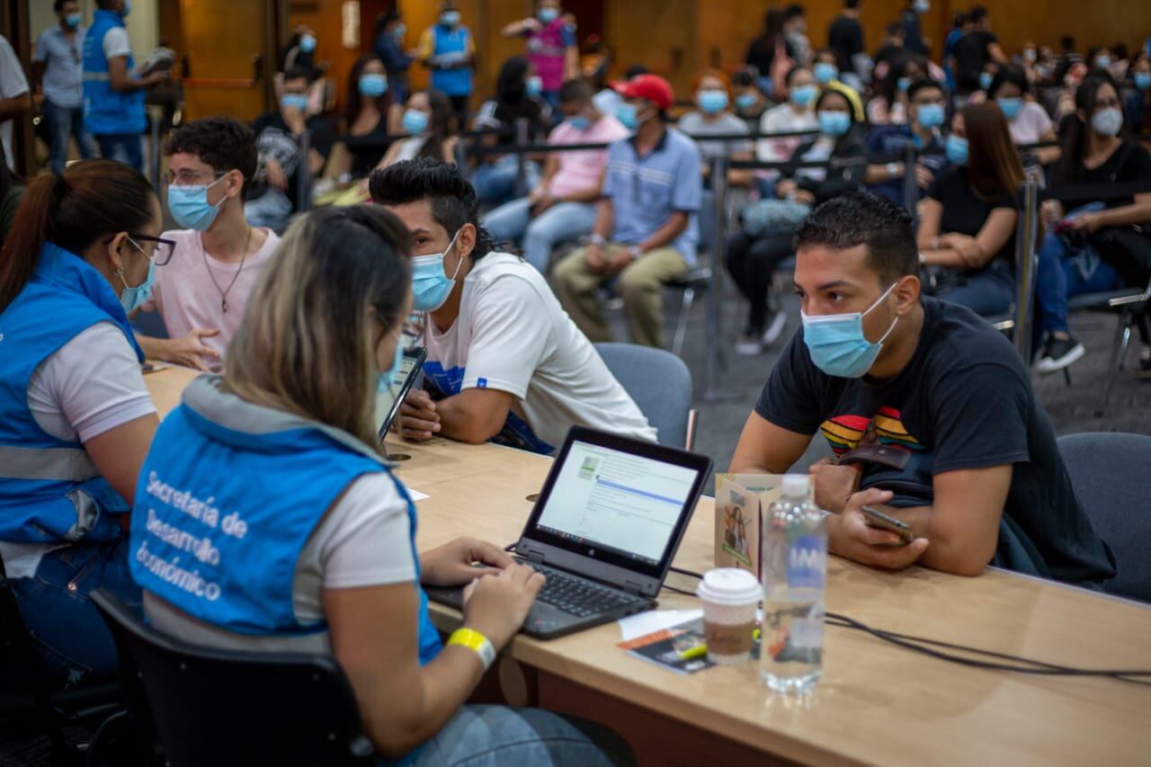 2.899 oportunidades laborales ofrecerá la Alcaldía de Medellín con la primera Feria de Empleo Talentos Diversos