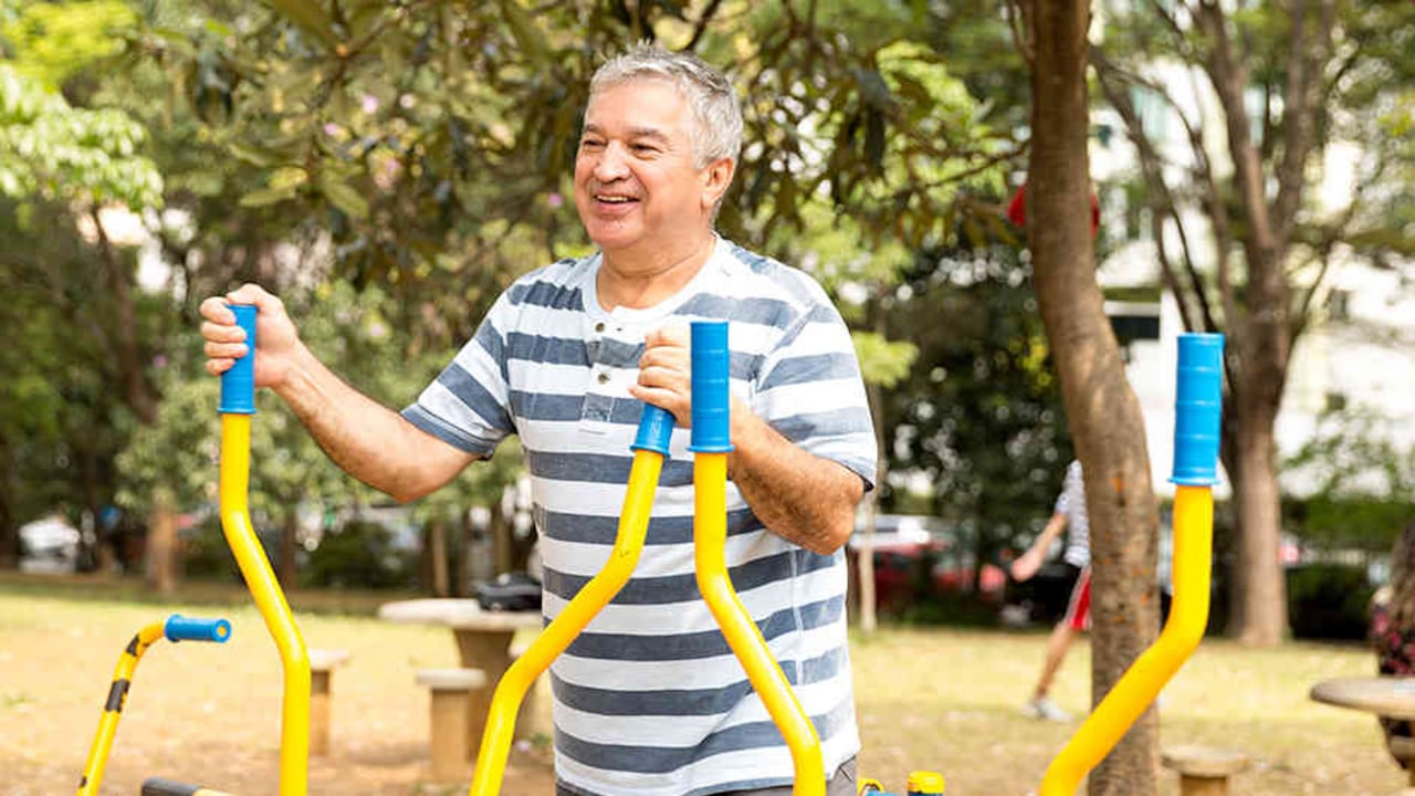 por primera vez en la historia de la humanidad y del país, la proporción de personas mayores de 60 años es superior a la de quienes se encuentran entre los 0 y 5 años.