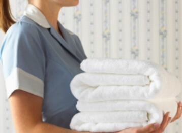 La informalidad laboral es muy alta entre las empleadas de servicio doméstico. Pagar más que el promedio no cubre la seguridad social. No existe la remuneración integral en este tipo de trabajos Foto: Cortesía Revista Fucsia.