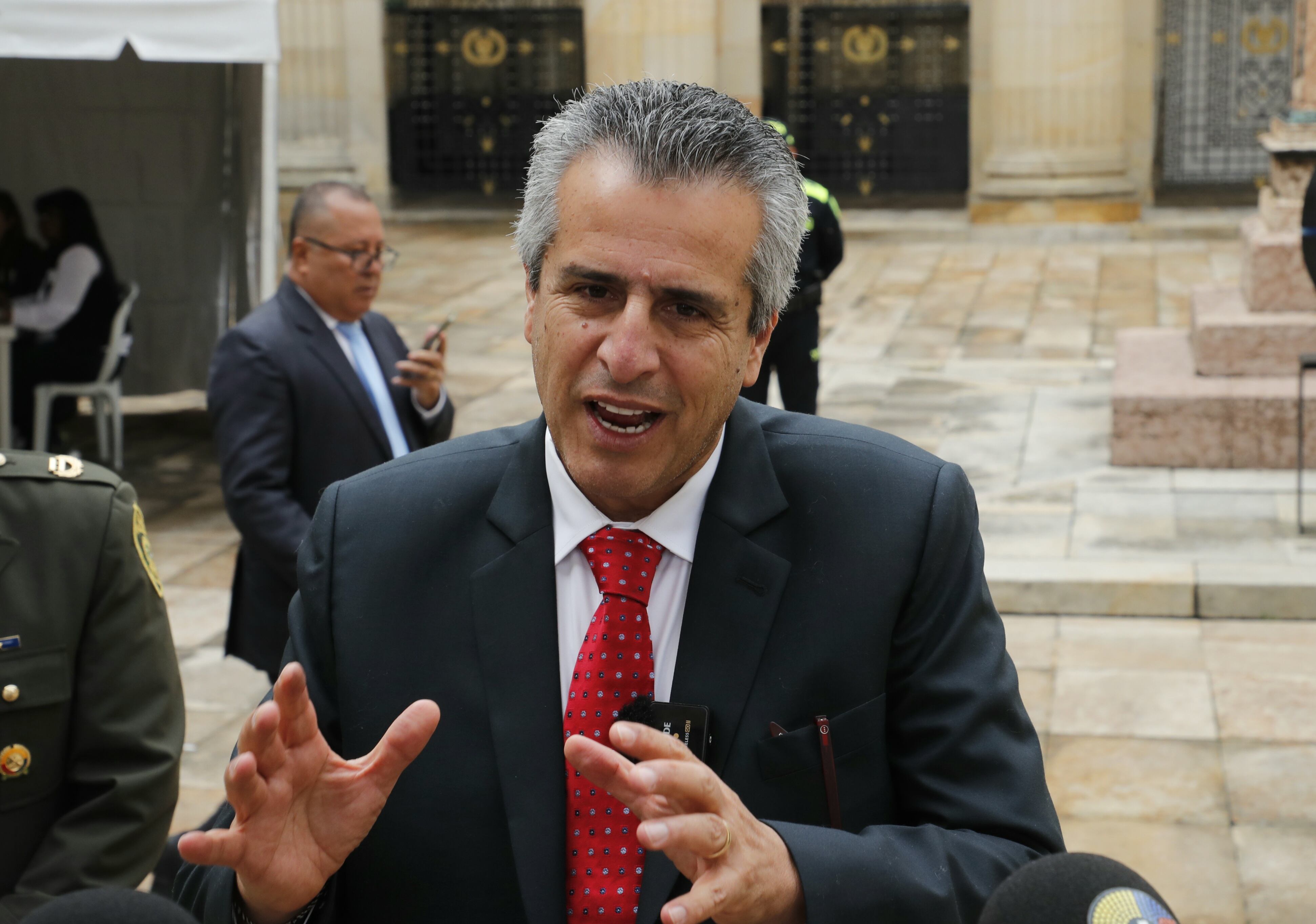 Ministro del Interior Luis Fernando Velasco