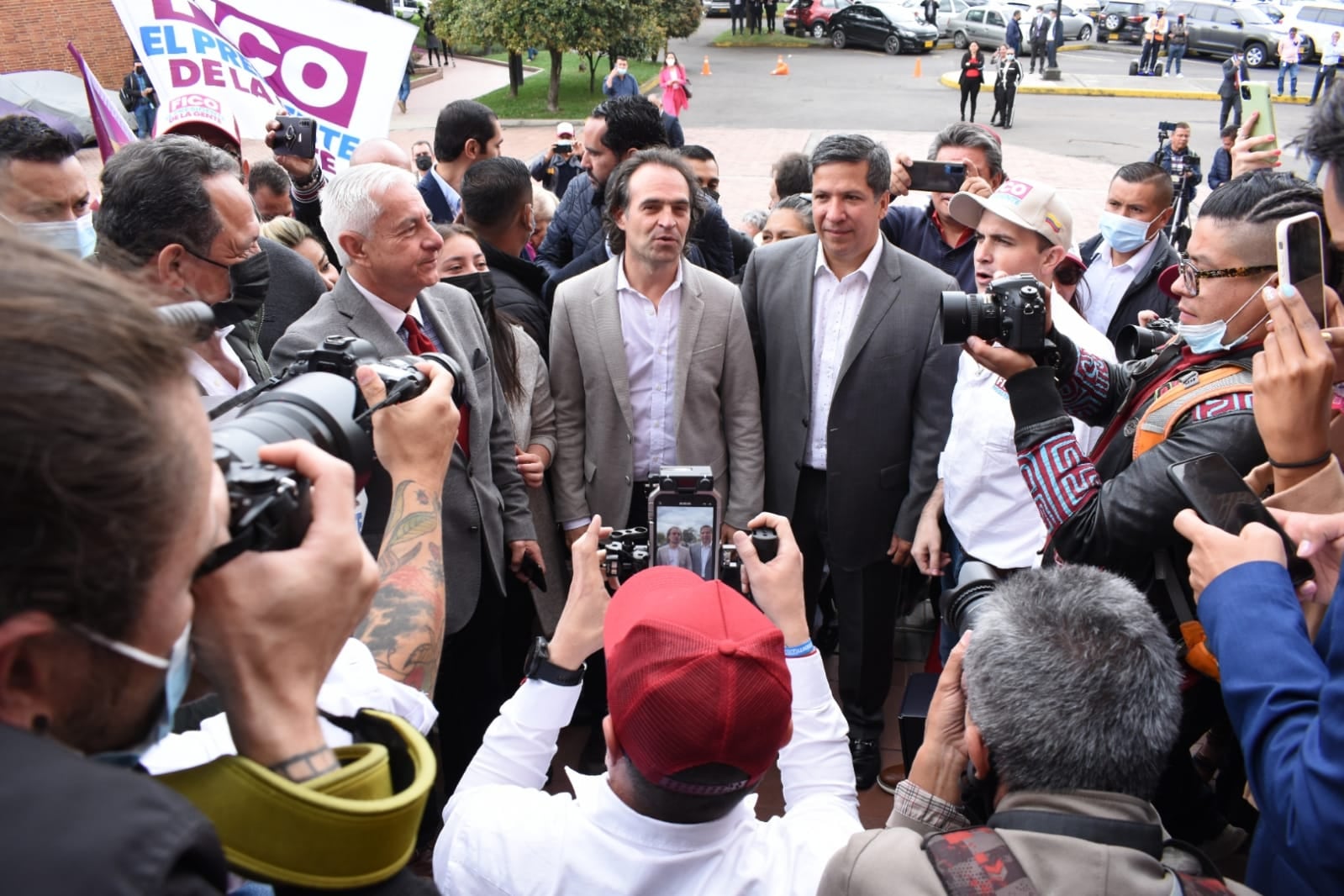 Federico Gutierrez y Rodrigo Lara  inscripción de Candidatura a la Presidencia