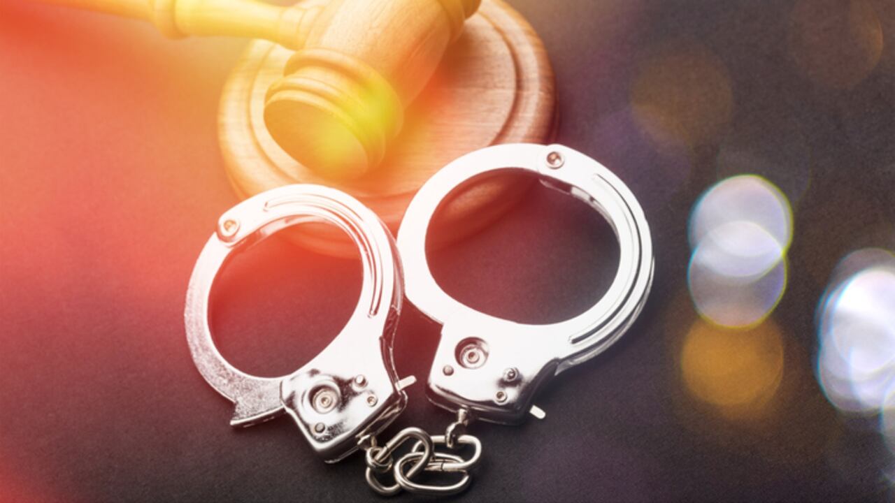 Gutiérrez Meza habría atraído a la víctima a un campo de beisbol en Greenlawn Park, proponiéndole que fumaran marihuana juntos.