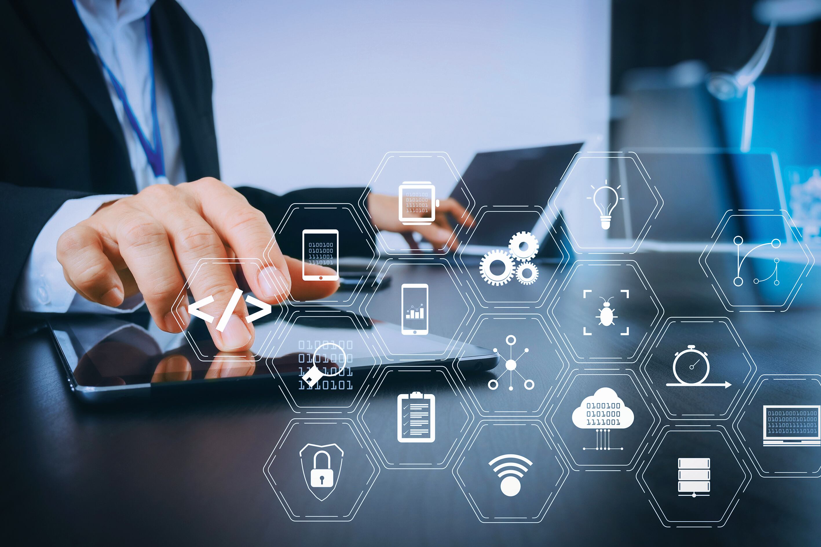 Anticiparse a los cambios y responder de mejor manera a las demandas del mercado son algunas de las ventajas que ofrece la nómina electrónica.