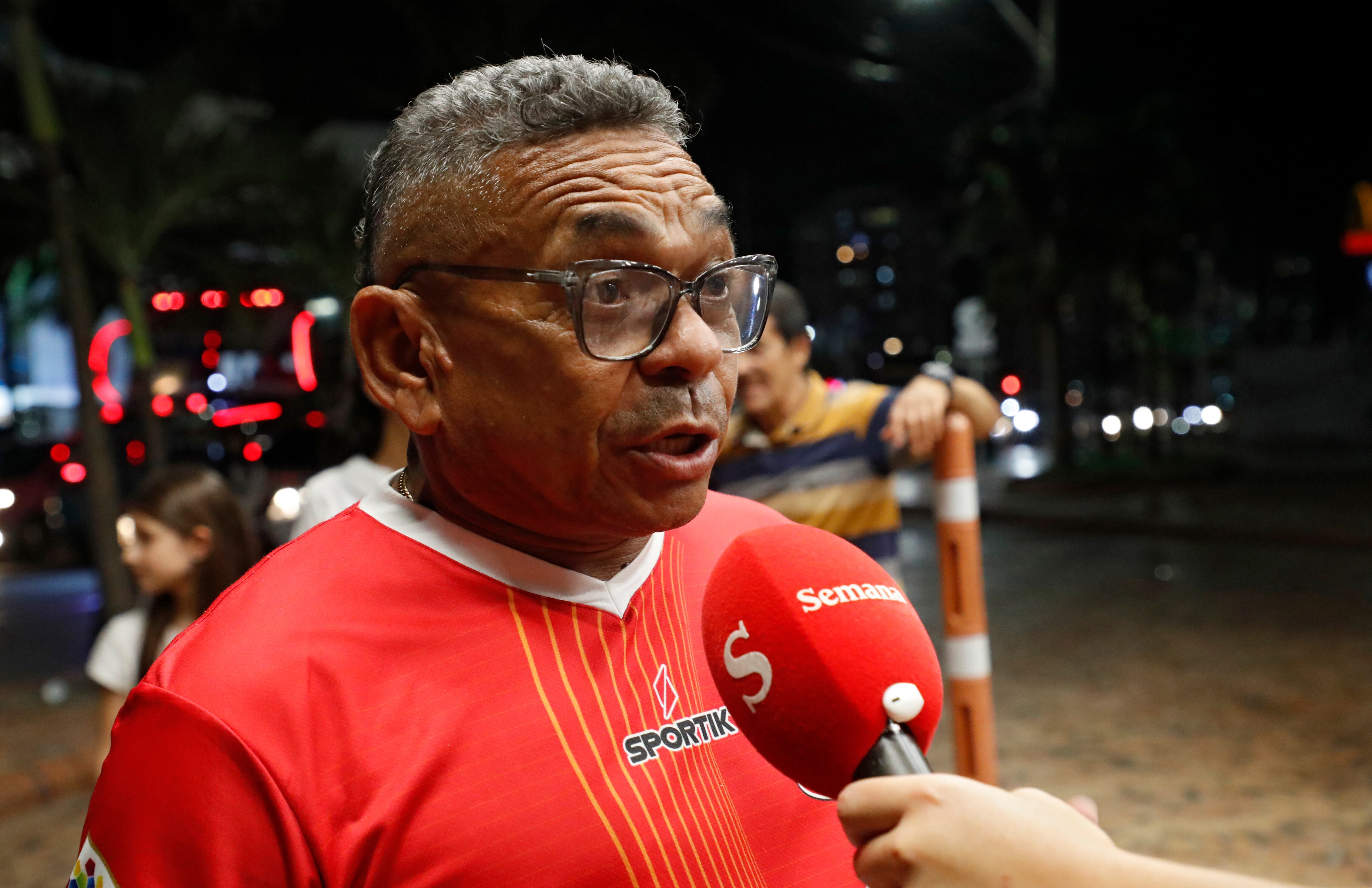 Luis Manuel Díaz el padre de Lucho Luis  Díaz Previa Colombia vs Uruguay
Eliminatorias al Mundial 2026
Barranquila estadio Metropolitano
Octubre 12 del 2023
Foto Guillermo Torres Reina / Semana