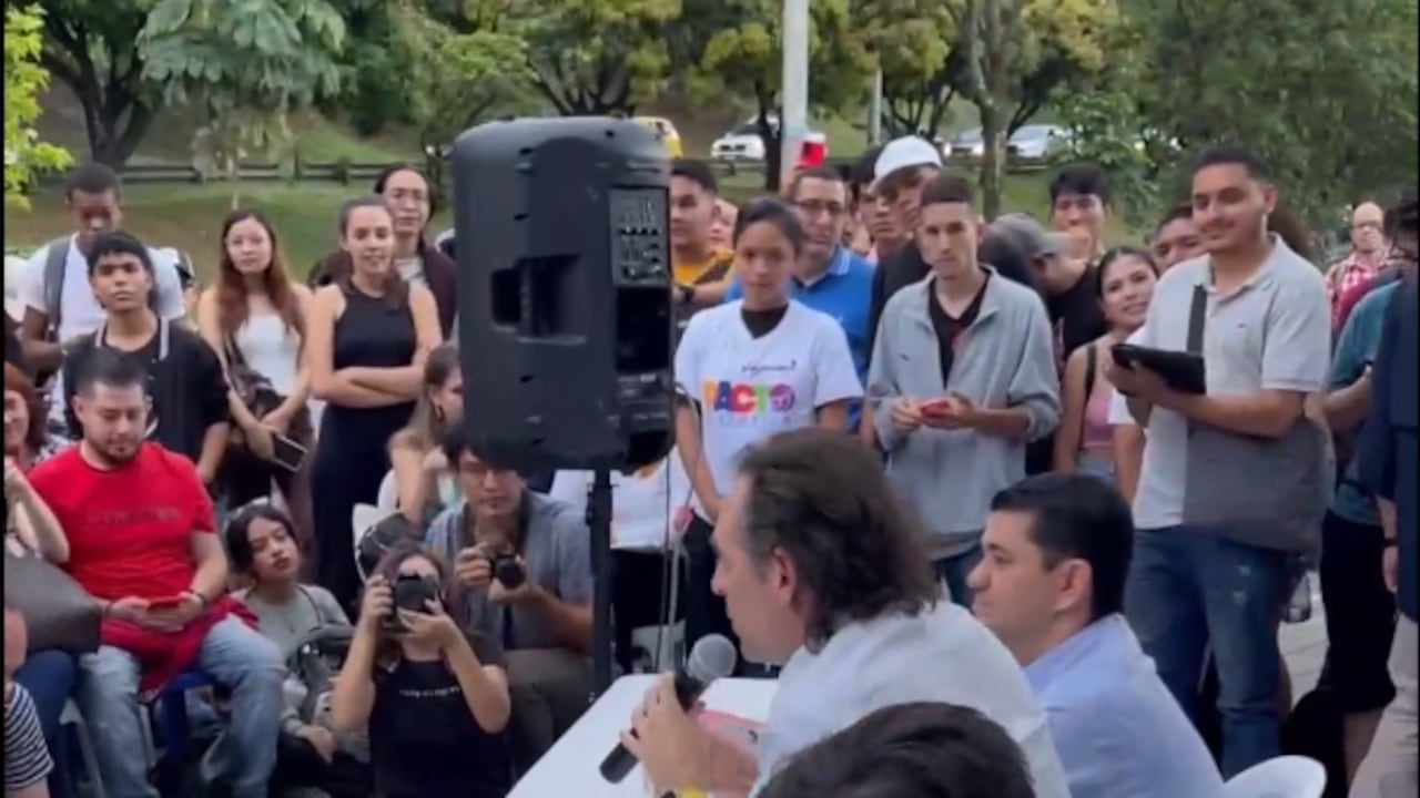 El candidato a la Alcaldía de Medellín respaldó la labor de la Fuerza Pública. (Foto: captura de pantalla)