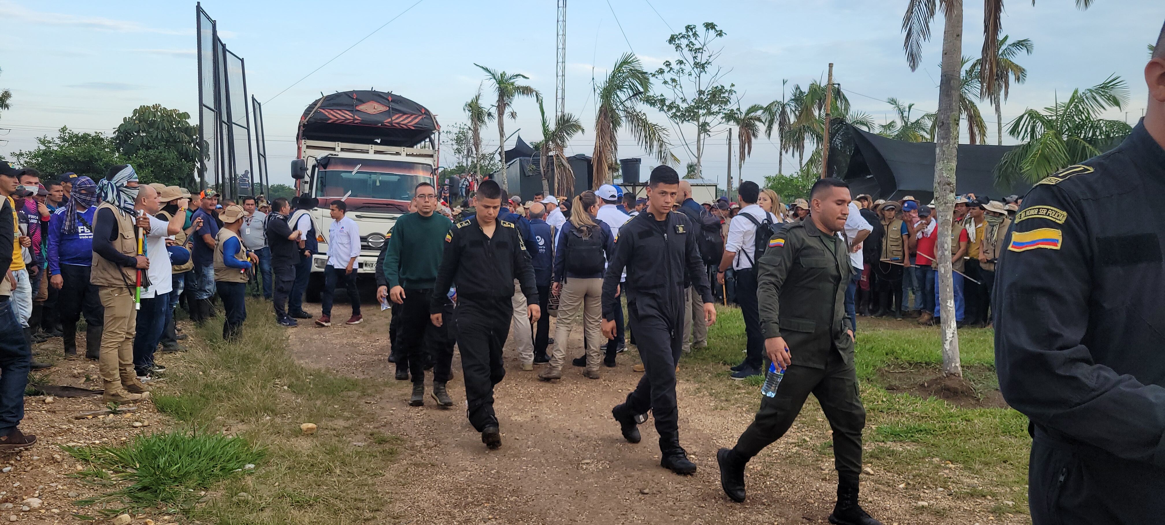 liberación uniformados del Esmad