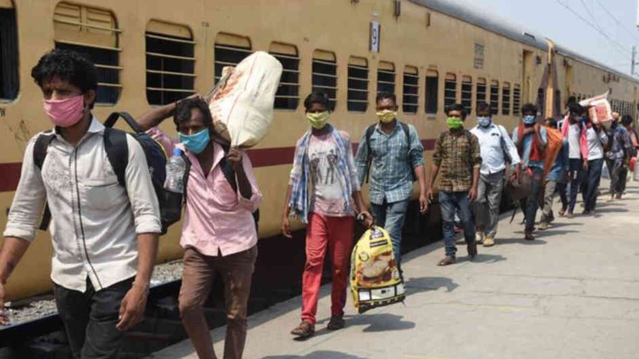 India ha estado registrando los más grandes contagios diarios de coronavirus en el mundo durante casi un mes.