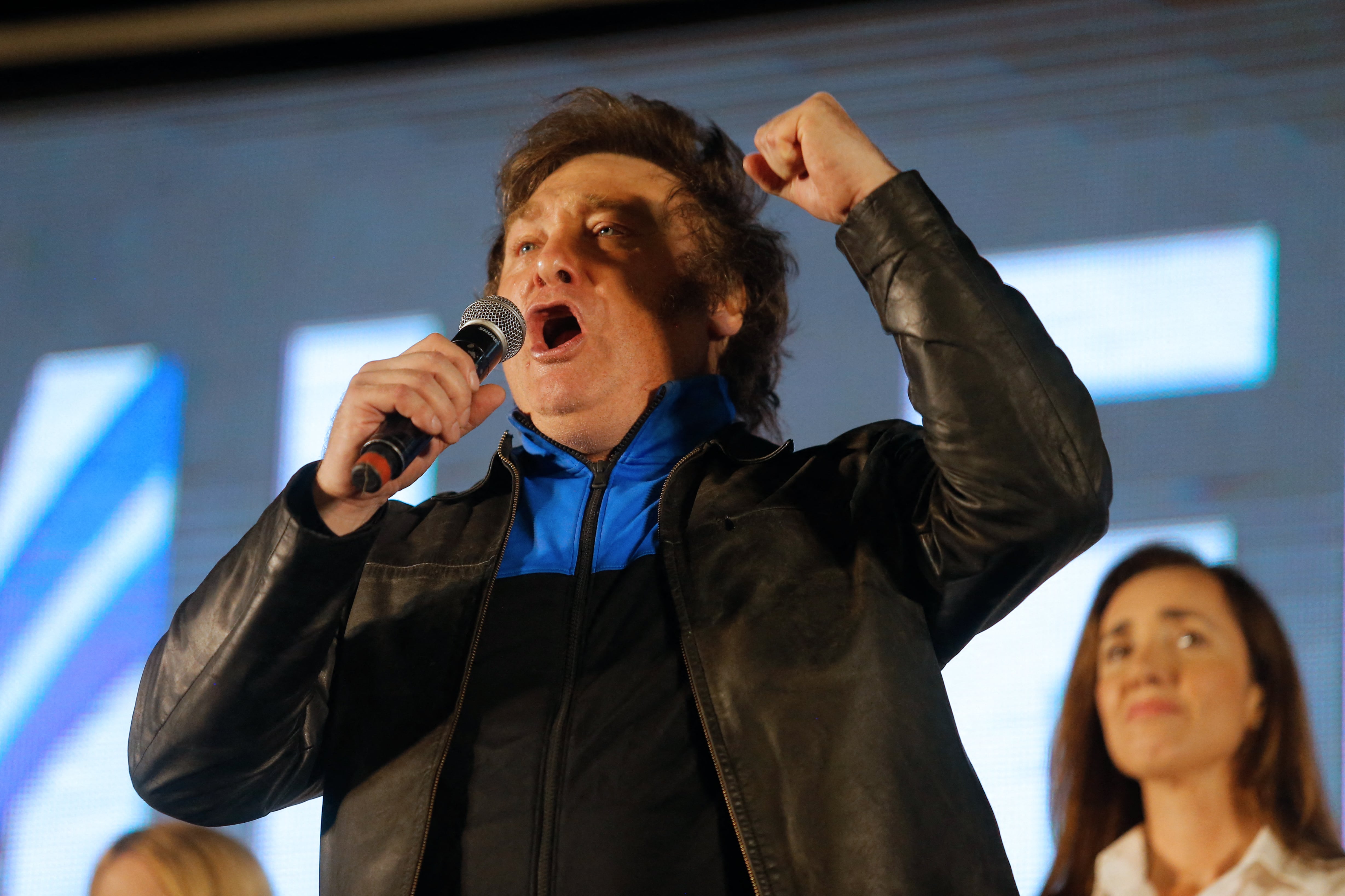 "Nos enfrentamos a la elección más importante de los últimos 40 años", dijo el dirigente ultraderechista.