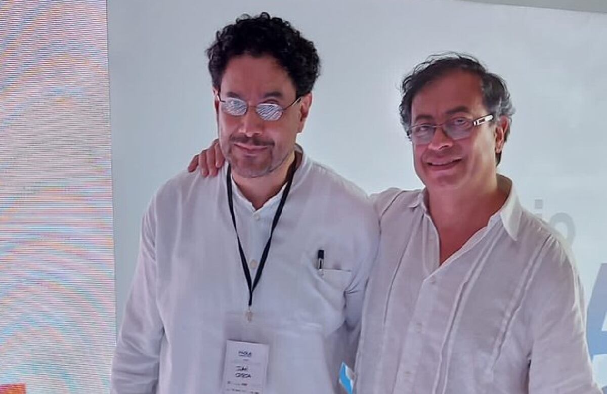Los senadores Gustavo Petro e Iván Cepeda.