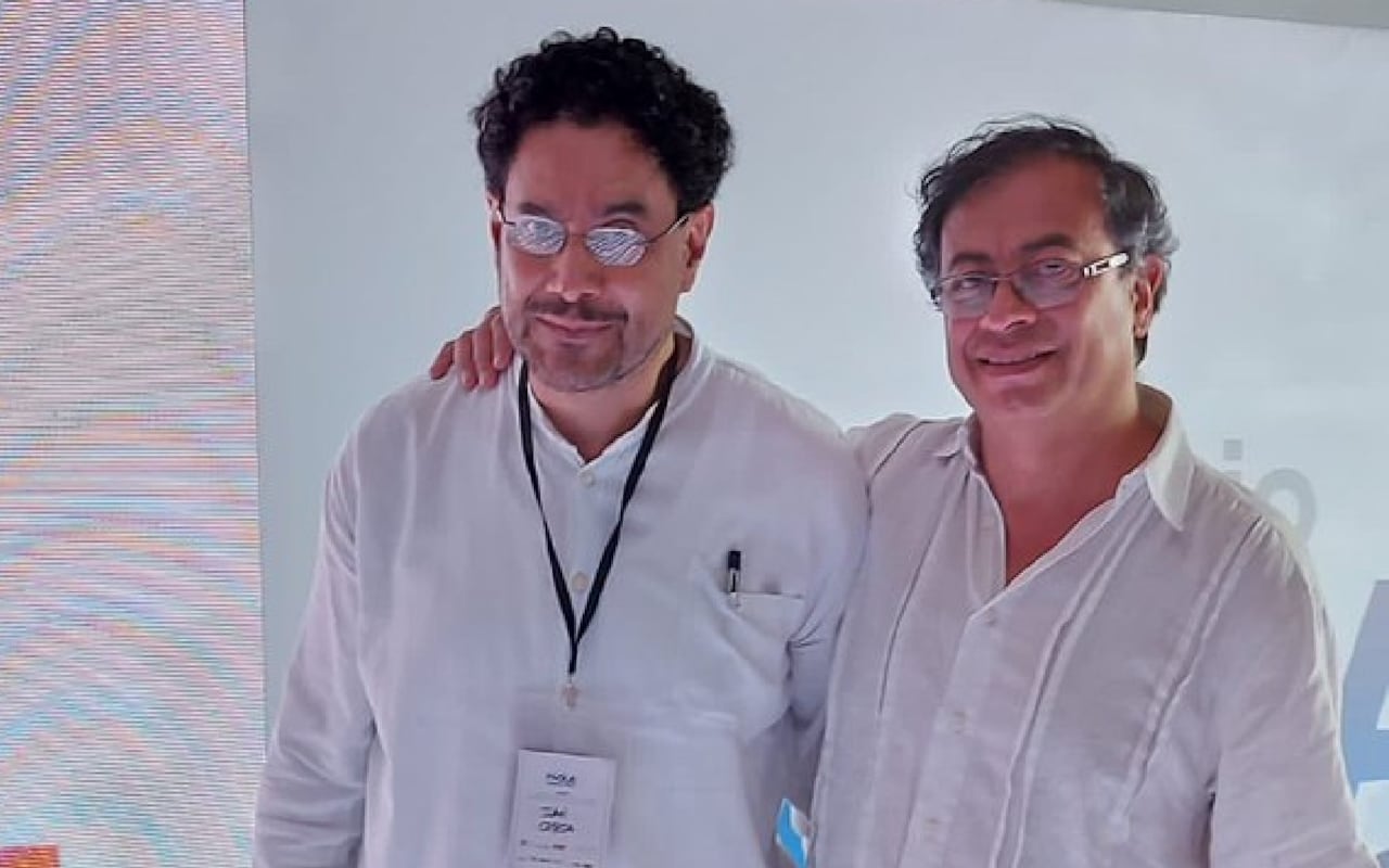 Los senadores Gustavo Petro e Iván Cepeda.