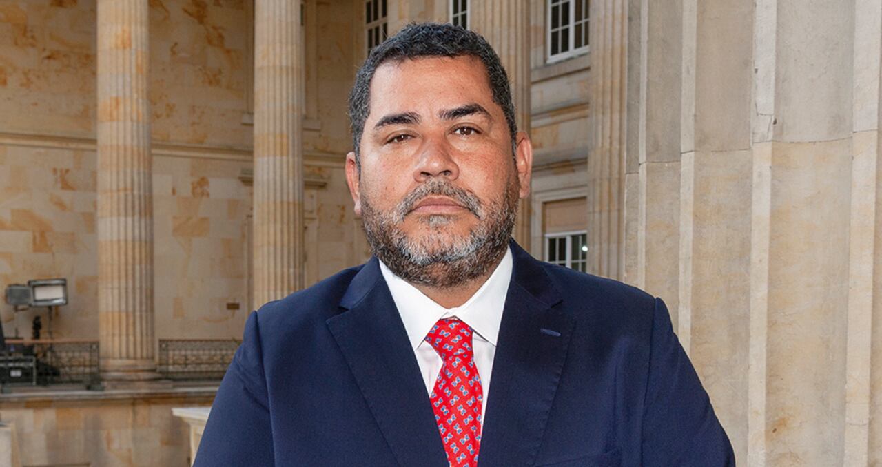 alejandro chacónSenador liberal