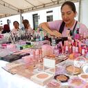 La emprendedora Mónica Solano tiene la oportunidad en esta feria para consolidar su marca comercial Kabuki Studio, dedicada a la comercialización de produtos de belleza.