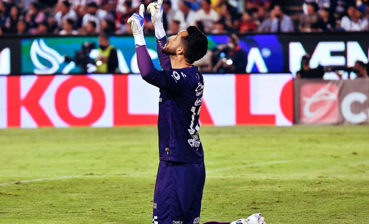 El arquero colombiano fue figura en la gran final ante Pachuca.